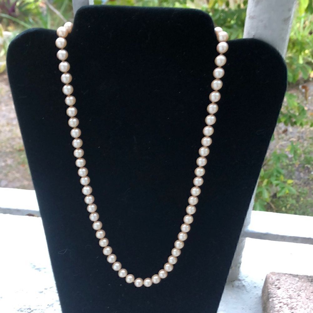 Antique  faux pearl  necklace